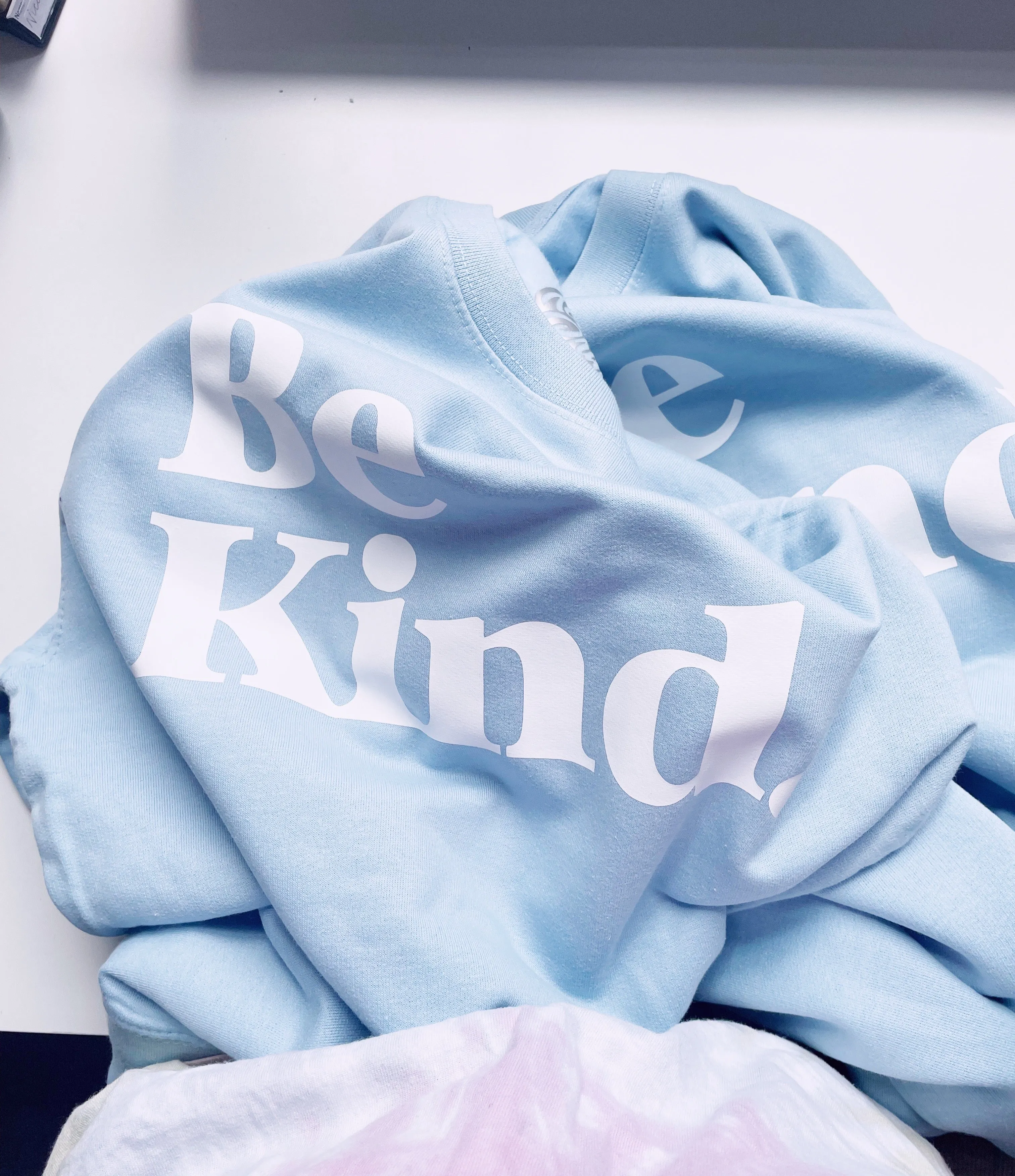 Be Kind - Unisex Fit Sweater