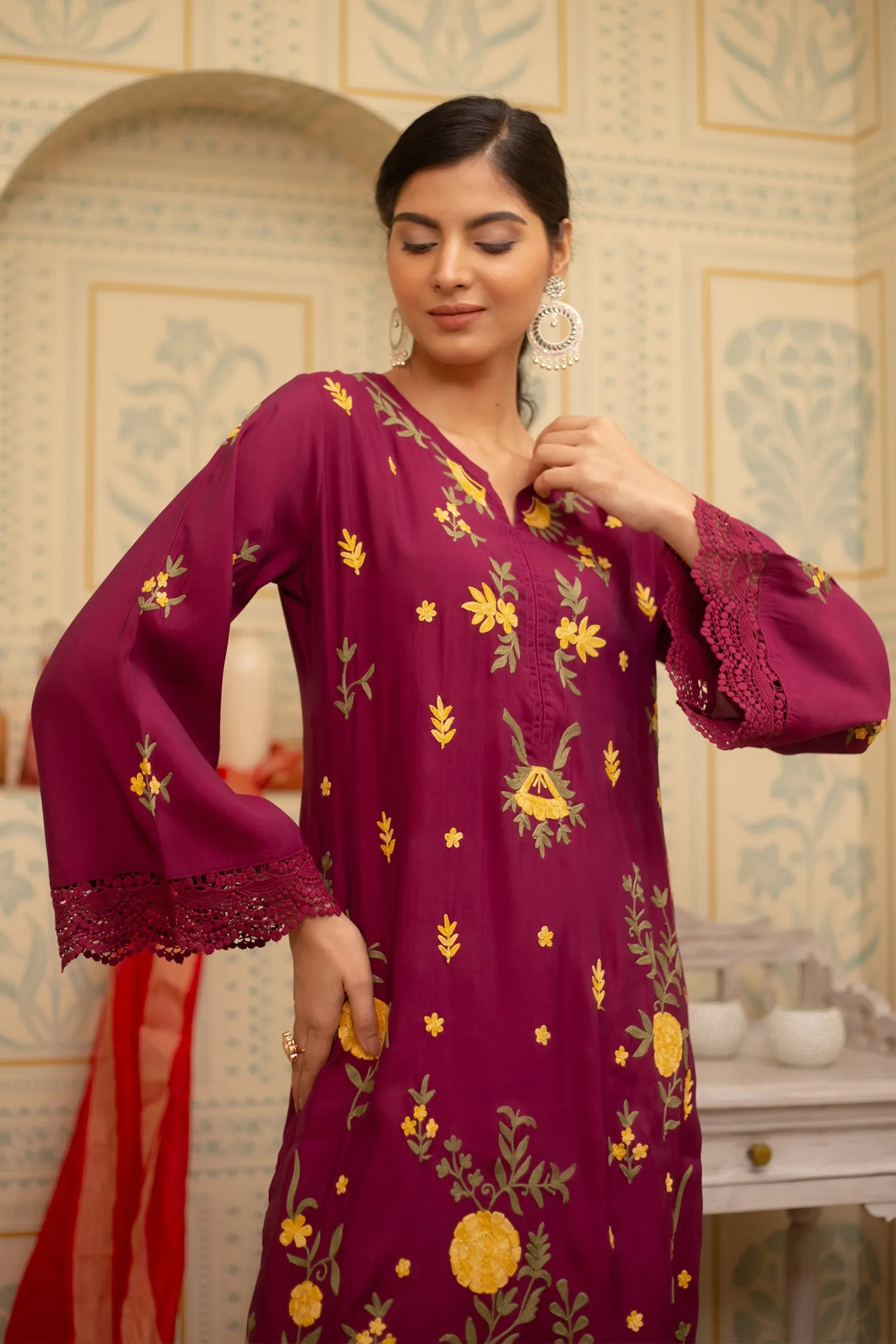 Falak Kashmiri Long Kurta In Burgundy Muslin With Aari