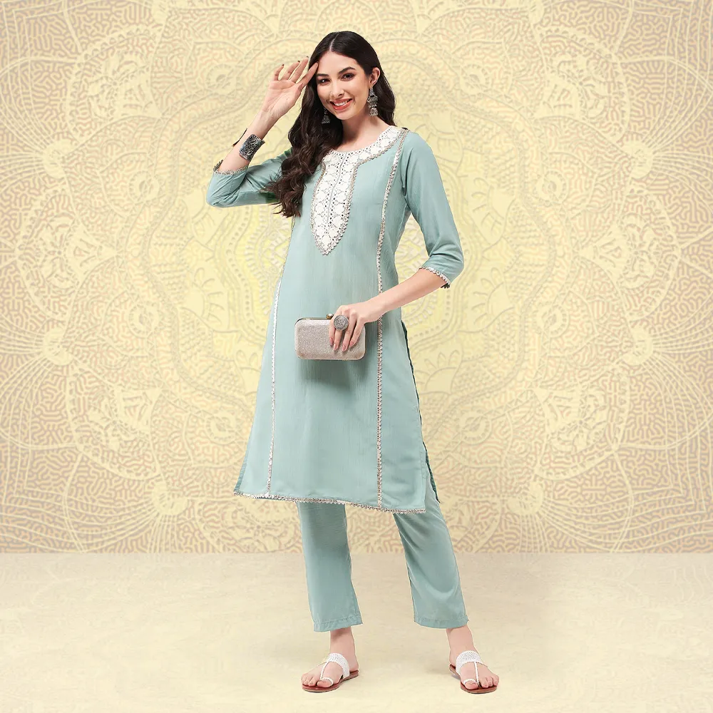 Festive Embroidered Neck-Patch Panelled Kurta With Laces