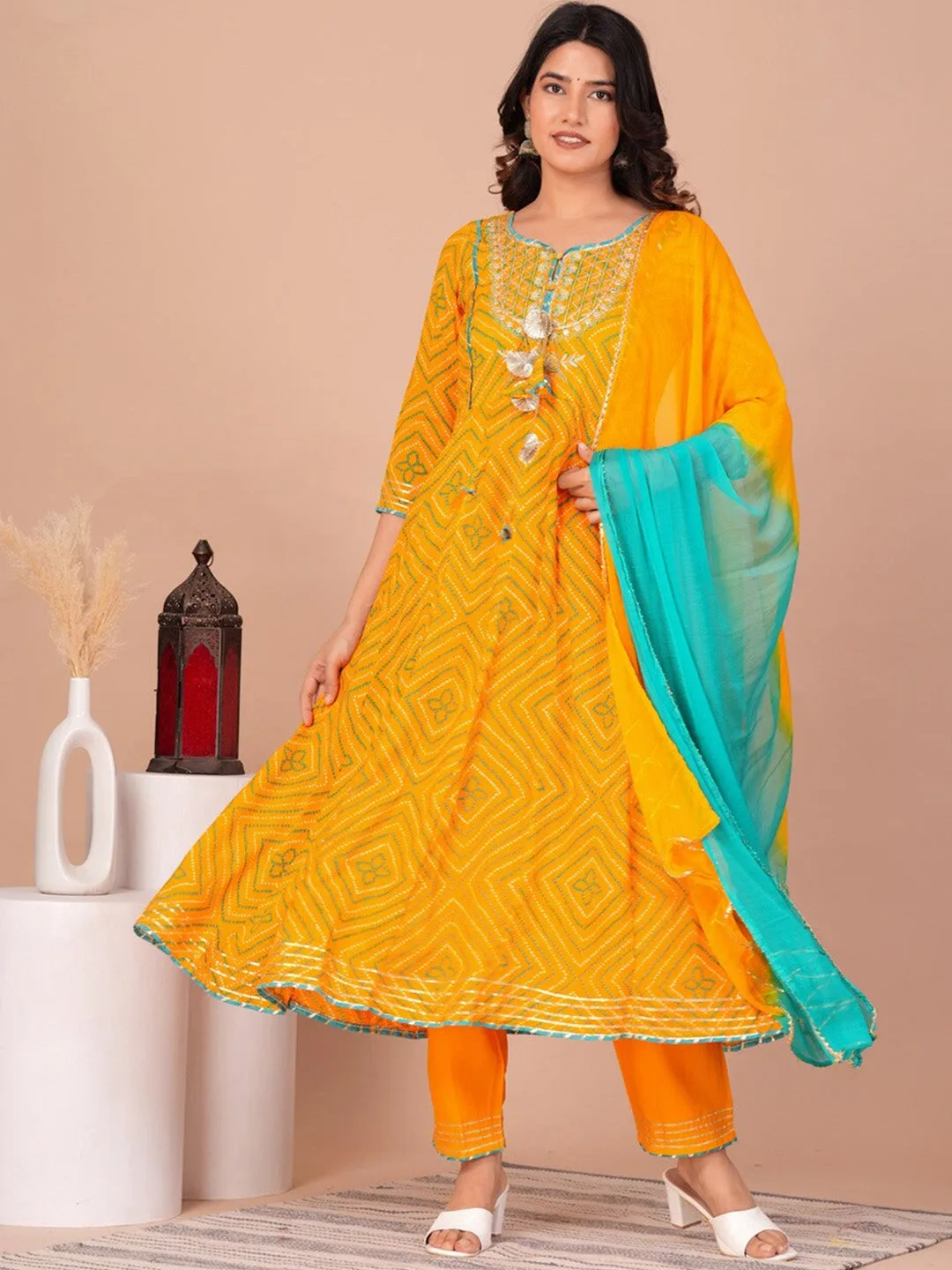 Women Bandhani Printed Regular Kurta With Palazzos & Dupatta