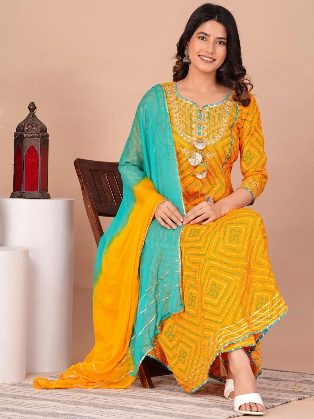 Women Bandhani Printed Regular Kurta With Palazzos & Dupatta