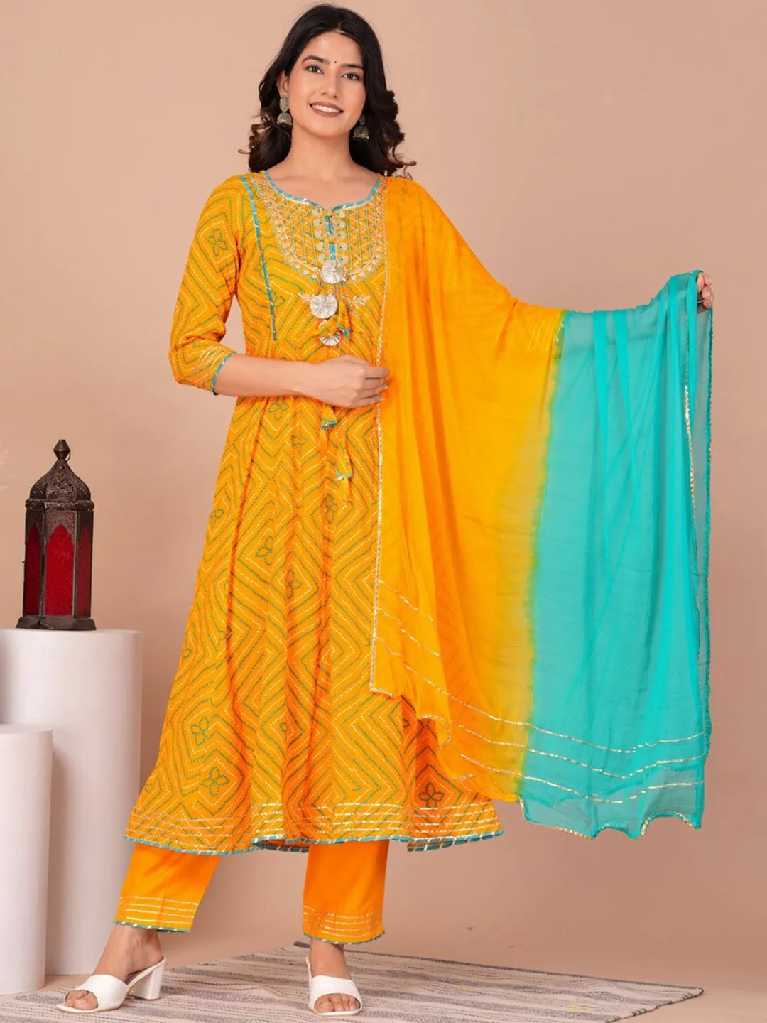 Women Bandhani Printed Regular Kurta With Palazzos & Dupatta