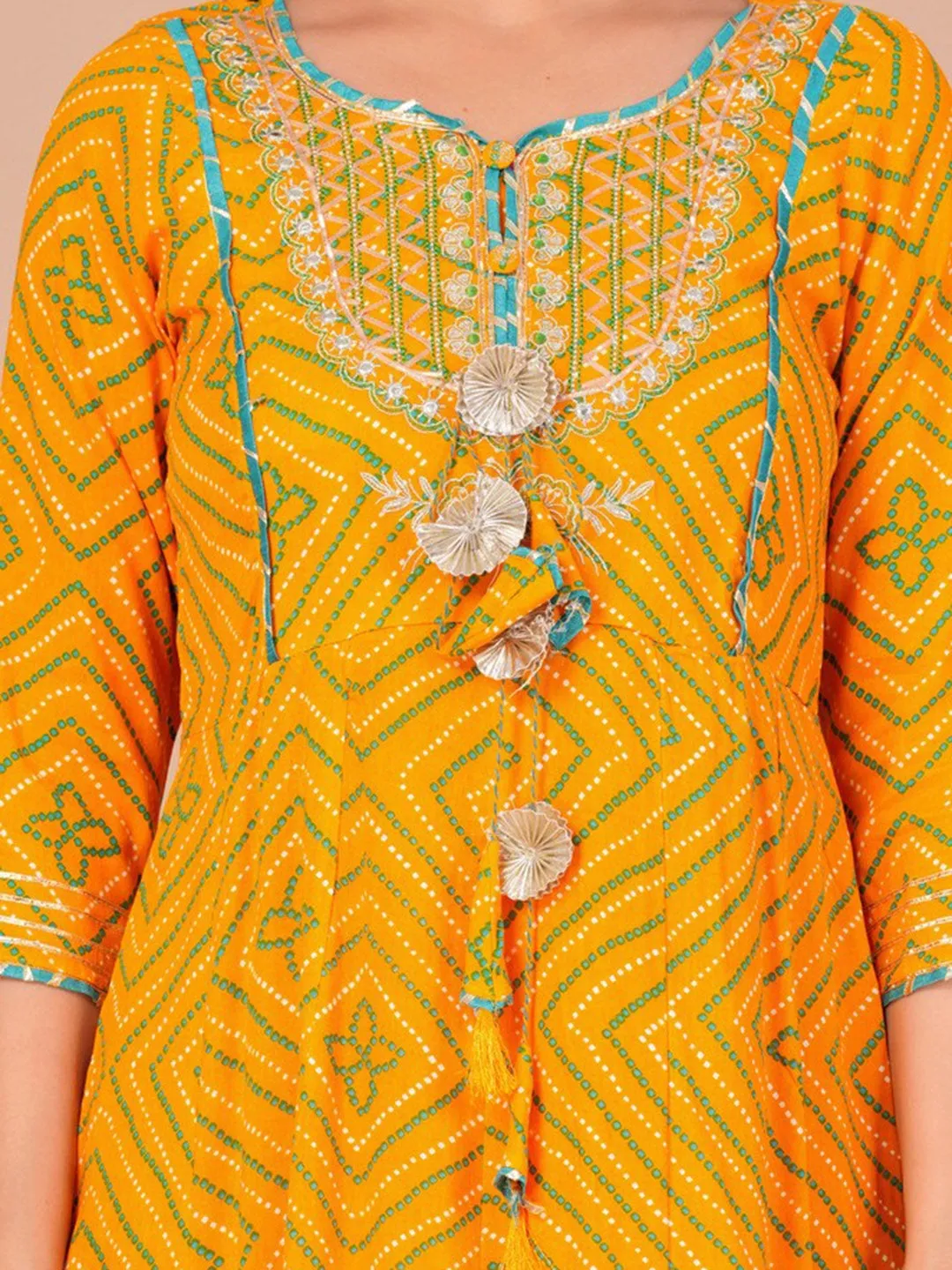 Women Bandhani Printed Regular Kurta With Palazzos & Dupatta