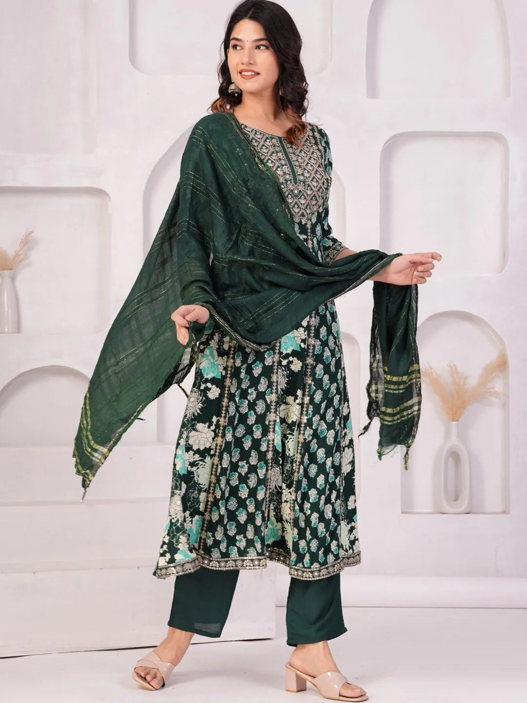 Women Floral Printed Kurta with Palazzos & Dupatta