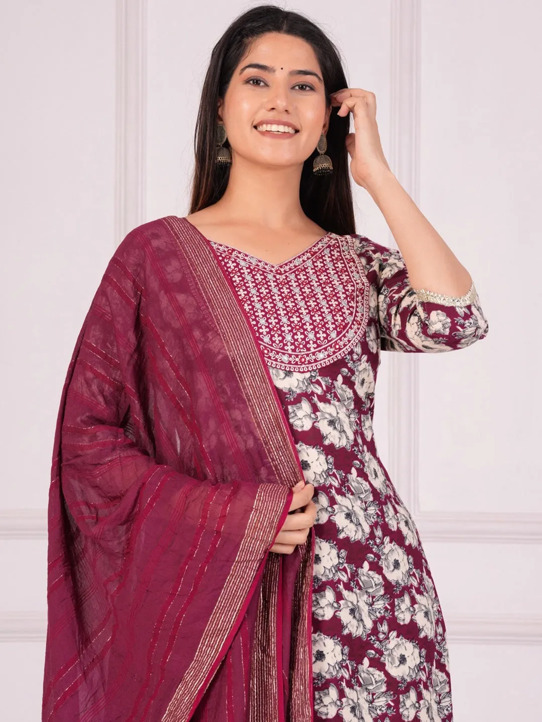 Women Floral Printed Regular Straight Kurta & Palazzos With Dupatta