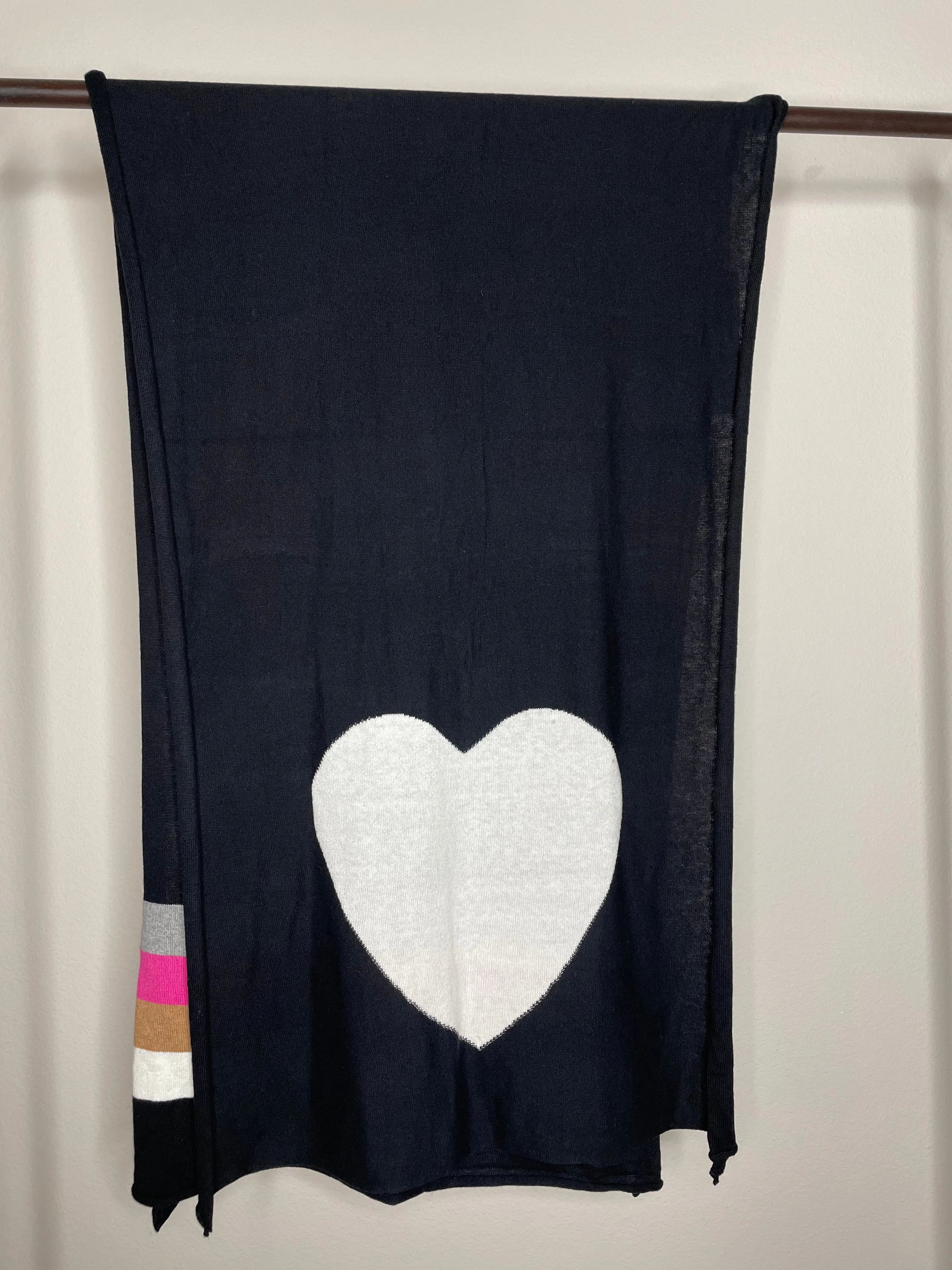 Zaket & Plover Heart Wrap in Black